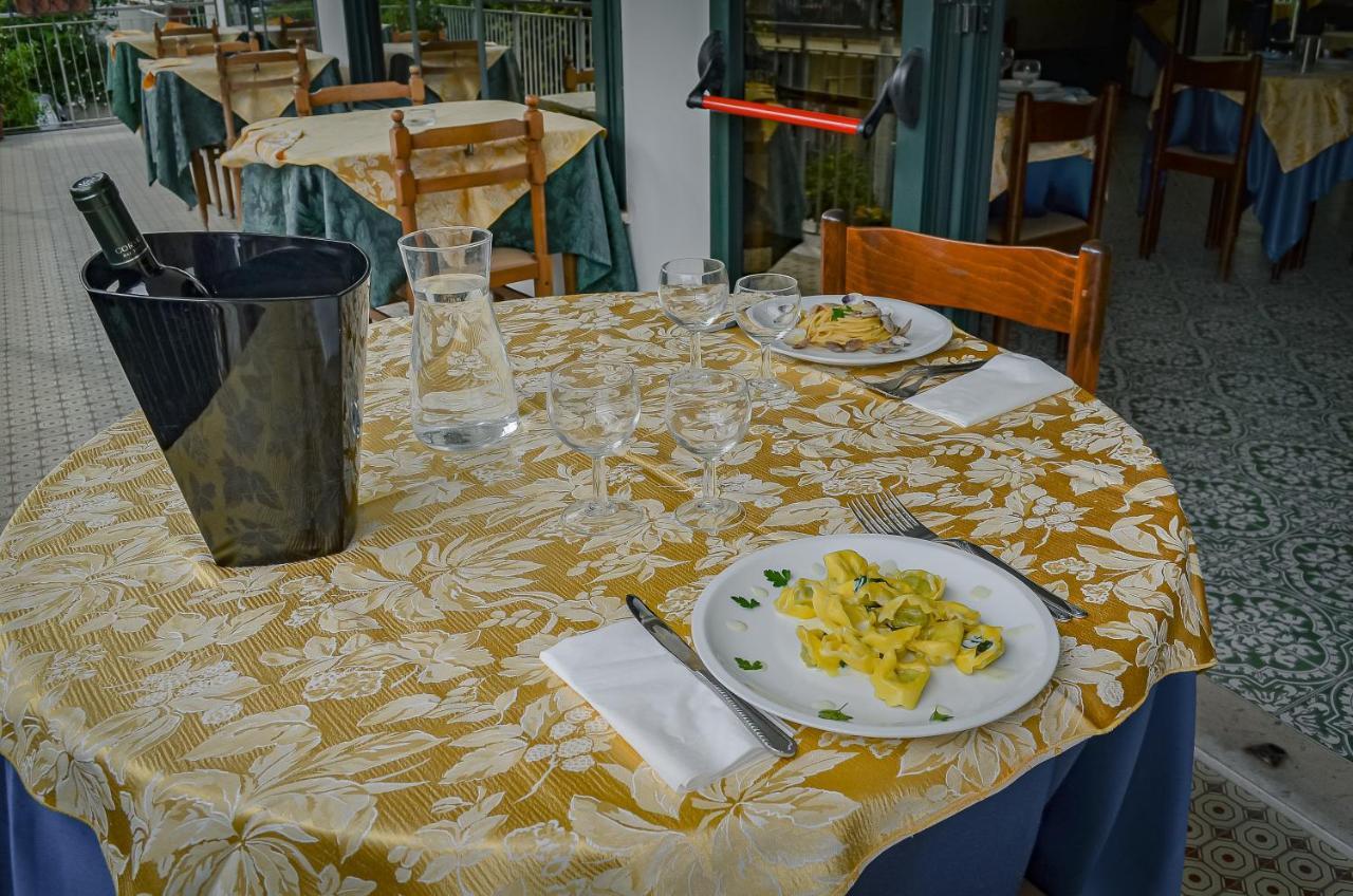 Hotel Stradiot Ρίμινι Εξωτερικό φωτογραφία